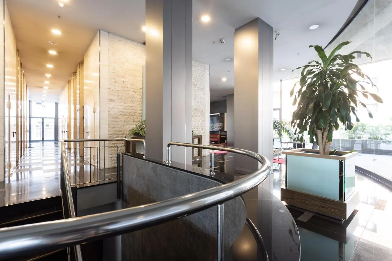 Home2Book Executive & Design Las Torres 圣克鲁斯-德特内里费 0*,